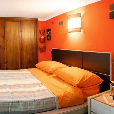 Casa Vacanze Funny House Consalvo เนเปิลส์ ภายนอก รูปภาพ