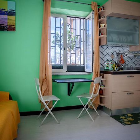 Casa Vacanze Funny House Consalvo เนเปิลส์ ภายนอก รูปภาพ