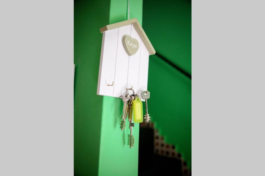 Casa Vacanze Funny House Consalvo เนเปิลส์ ภายนอก รูปภาพ