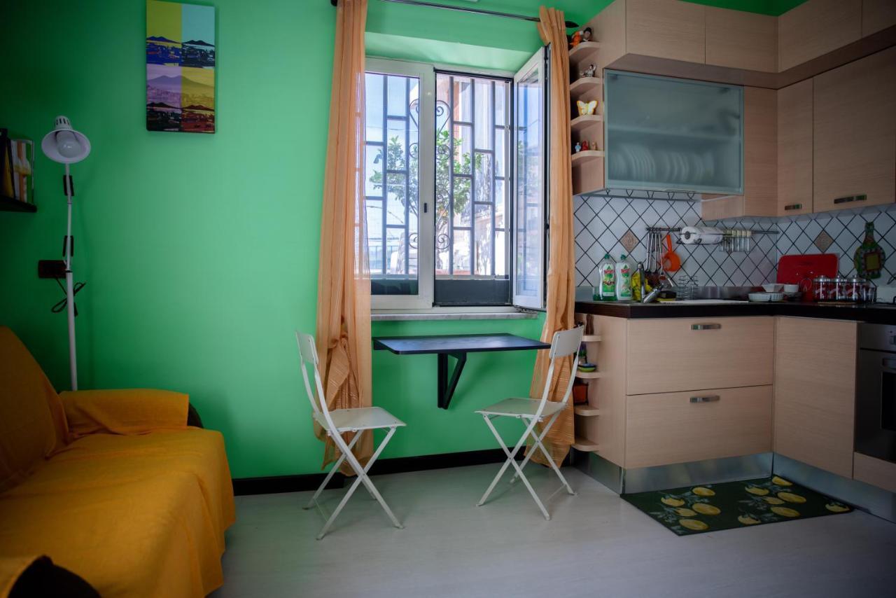 Casa Vacanze Funny House Consalvo เนเปิลส์ ภายนอก รูปภาพ